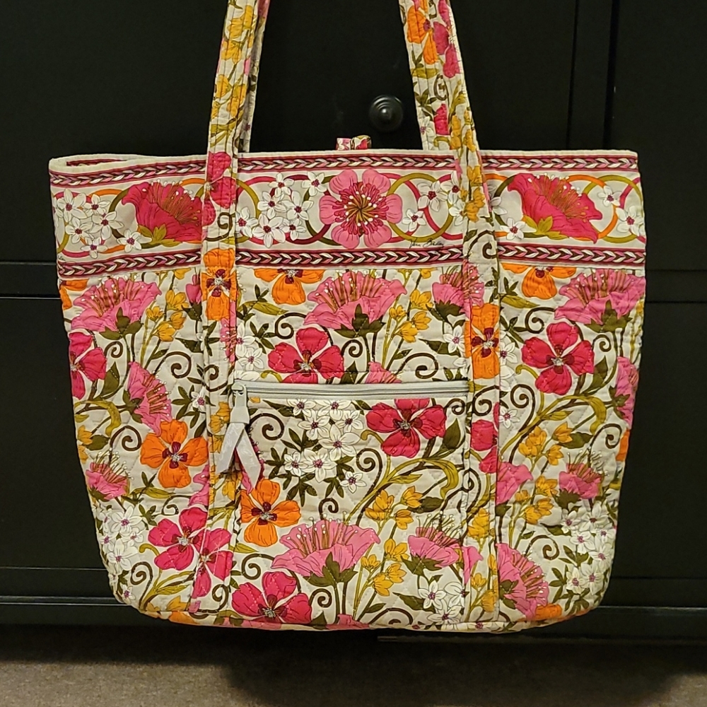 Vera Bradley Vera tote